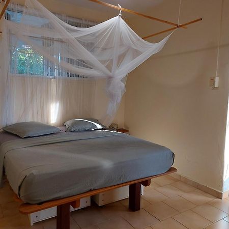 La Jemeli Hotel Grand-Bourg  Luaran gambar