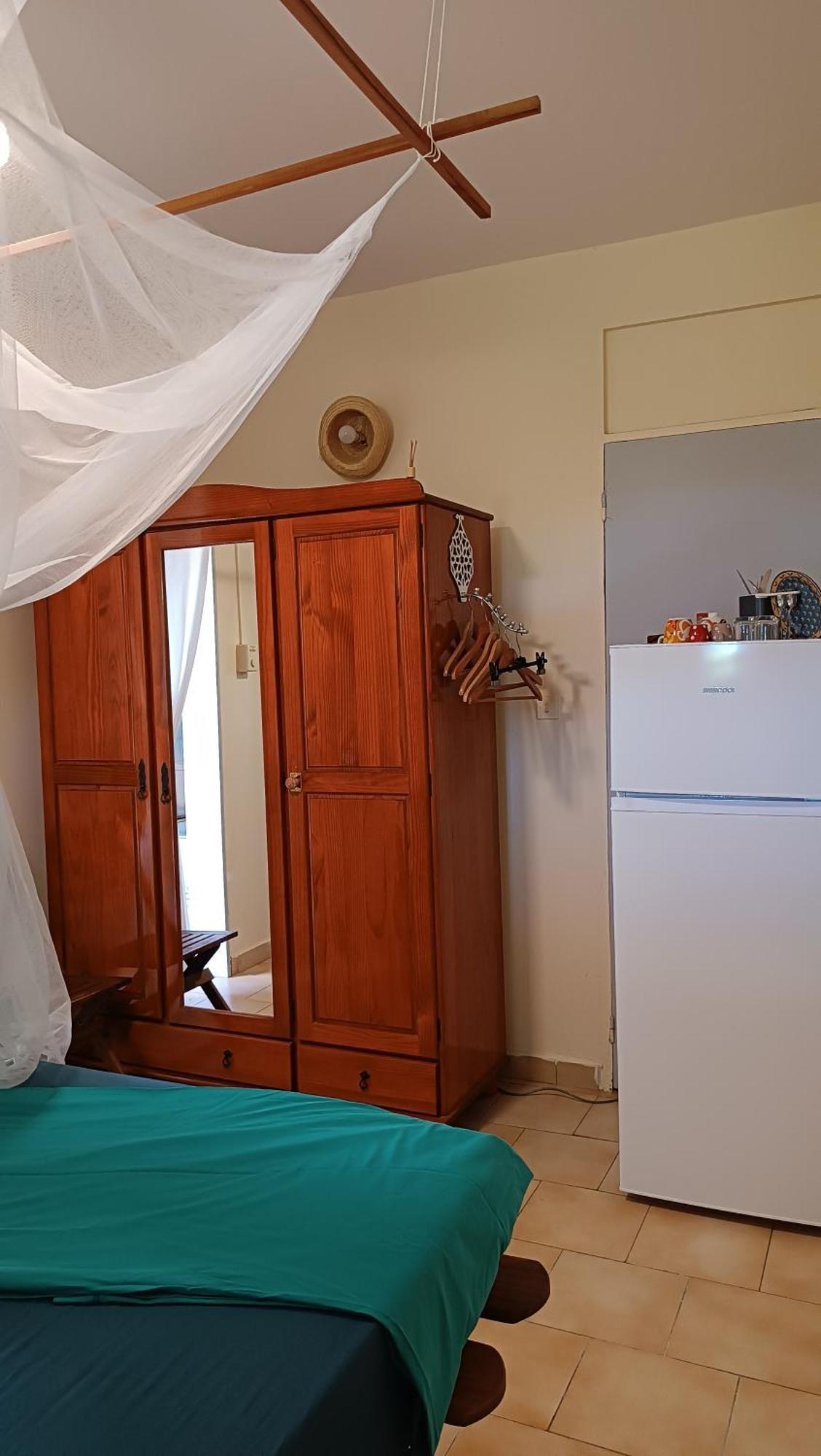 La Jemeli Hotel Grand-Bourg  Luaran gambar